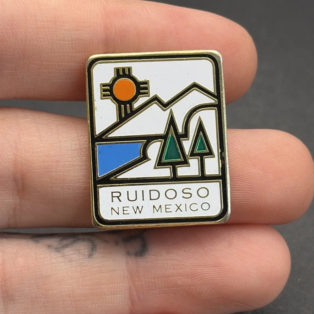 Ruidoso‎ New Mexico Lapel Hat Pin